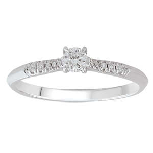 9K WHITE GOLD DIAMOND RING