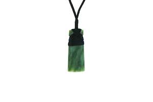 Pounamu: NZ greenstone toki