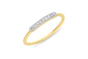 Diamond Rings: 9CT YG LAB GROWN DIAMOND RING