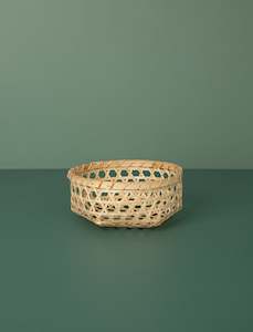 Living: Hexagonal Baskets
