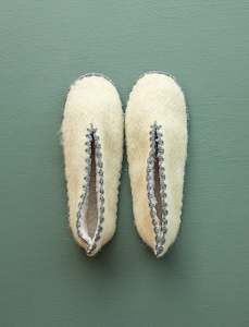 Closed Back Woollen Slippers // Cream