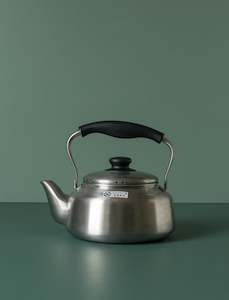 Winter Warmers: Sori Yanagi Kettle