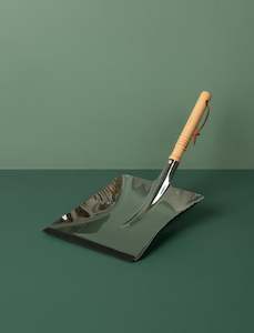 Under 100: Dustpan // Stainless Steel