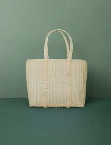 Lace Weave Tote // Vanilla