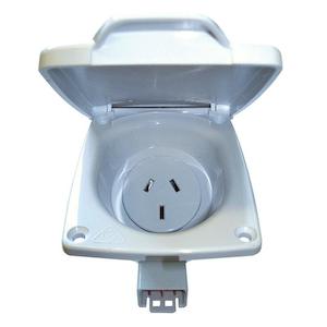 Cms: CMS 10amp Double Pole Auto Switch Socket Outlet for Caravan 240 Electrics