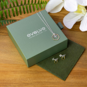 Sets Ready To Wear: Honey Bee Jewellery Set