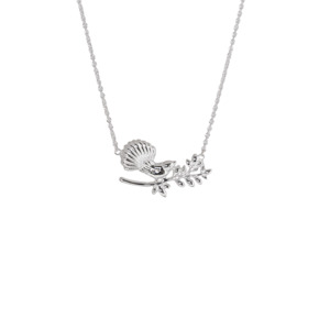 Garden Fantail Necklace (Graceful)