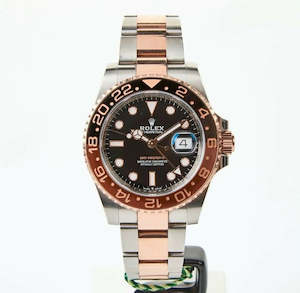 3000 5000: Rolex Oyster Perpetual GMT-Master II** “Root Beer” Wristwatch in 18ct Everose Gold and Stainless Steel - FULL SET