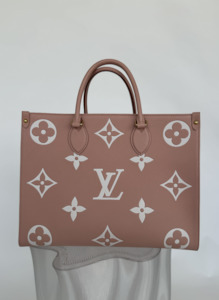 Louis Vuitton: Louis Vuitton OnTheGo MM Pink Empreinte