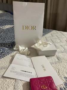 Brand: Dior Caro Médium Wallet