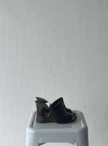 Alaia: Alaïa Cut Out Sculpture Mules - Noir