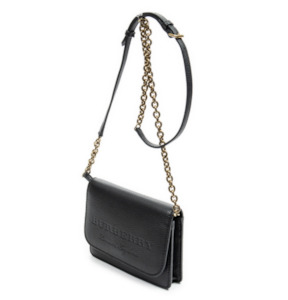 Burberry: Burberry Logo Embossed Wallet On Chain