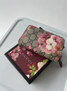 Accessories: Gucci Floral Mini Wallet - Full Set