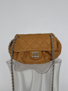 2000 2999: Chanel Medium Chain Around Flap Bag