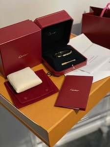 3000 5000: Cartier Love Bracelet - Small Yellow Gold Full set included