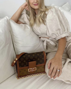 3000 5000: Louis Vuitton Dauphine MM Shoulder Bag - FULL SET