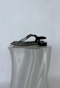 100 300: Chanel Chain CC Thong Sandals