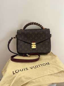 2000 2999: Louis Vuitton - Pochette Métis Limited Edition