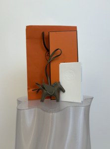 500 999: Hermès Rodeo Pegasus PM Charm in Étoupe Milo Lambskin - Full Set