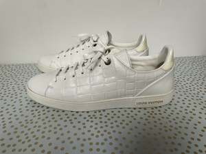 500 999: Louis Vuitton FrontRow sneakers