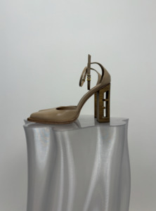 500 999: Fendi High Heels in Light Pink - FULL SET