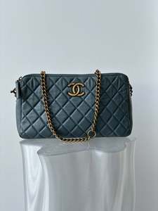 Chanel Matelassé Chain Shoulder Bag in Blue Leather