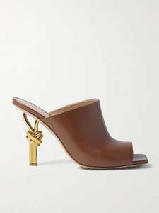 2000 2999: Bottega Knot Mule - Brown Sugar