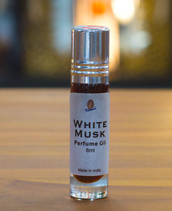 Products: Kamini Roll On – White Musk