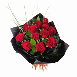 Products: Dozen Red Roses Black Wrap Hamilton Cambridge Florist