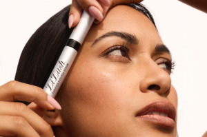 Accessories: LiLash Demi 2.0ml (3-month supply)
