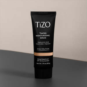 Sunscreen: Tizo Tinted Moisturising Serum - Light SPF30