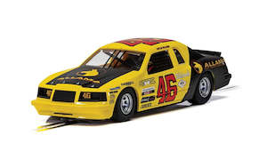 Sale Items: SCALEXTRIC FORD THUNDERBIRD - YELLOW & BLACK NO.46 (C4088)