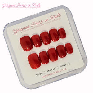 Solid: Scarlet Siren Cat-Eye Reusable Press-On Nails - Chic Short Square