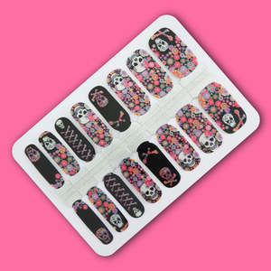 Themes: Skulls and Sparkles Halloween Nail Wraps