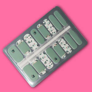 Themes: Christmas Mistletoe Nailwraps