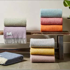 Wools: ILLUSION THROW