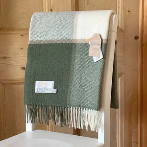 Wools: TWEEDMILL CHECK THROW