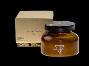 Becca Project: Becca Project T O F F E E - Essential Oil Large Candle