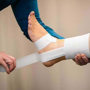 Sports Fitness: 3 x Hypoallergenic Adhesive Under Wrap
