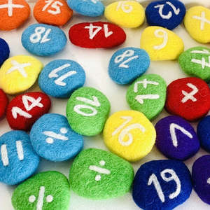 Rainbow Felt Pebble Set | Number
