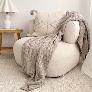 A Little Extra: Chunky Throw Blanket - Greige