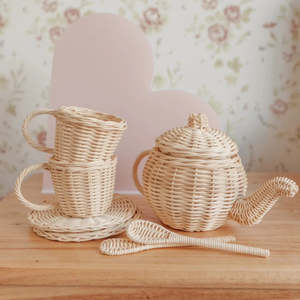 Juni Moon | Rattan Tea Set