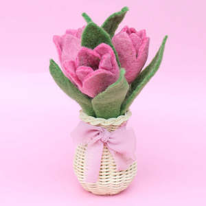 Juni Moon | Rattan Vase with Flowers - Pink Tulip Set