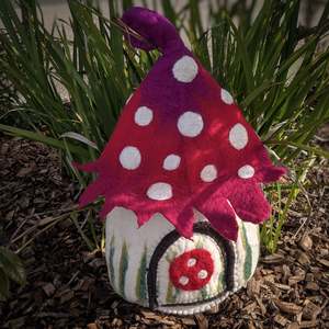 Small World Play: Felt Home | Mushroom Toadstool Home XL (60cm)