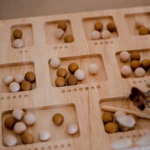 Qtoys | Montessori Double Sided Counting Board