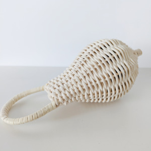 Iq Plus Music: Rattan Shaker - Natural