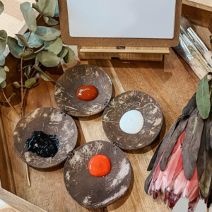 Qtoys | Coconut Painting Palette