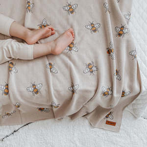 Heirloom Baby Blanket - Honeybee