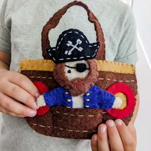 On The Go Play: Felt Puppet Play Bag Set - Pirates