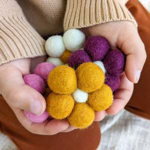 Loose Parts: Felt Flowers